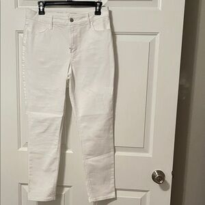 NWOT Old Navy White high rise super skinny ankle Jean